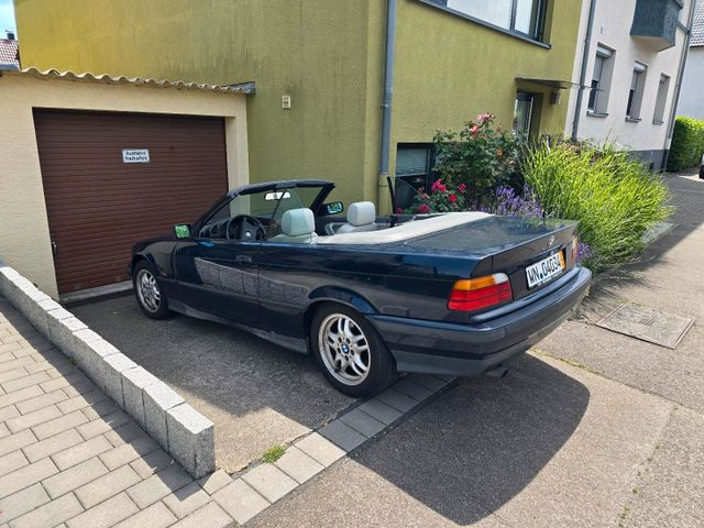 BMW E36 318 Cabrio