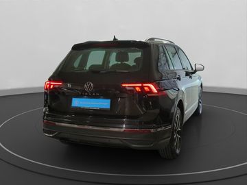 Volkswagen Tiguan - 5
