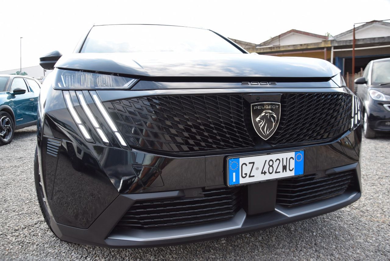 Peugeot 5008 7 POSTI Hybrid 136CV AUTOM. e-DCS6  imagem 2