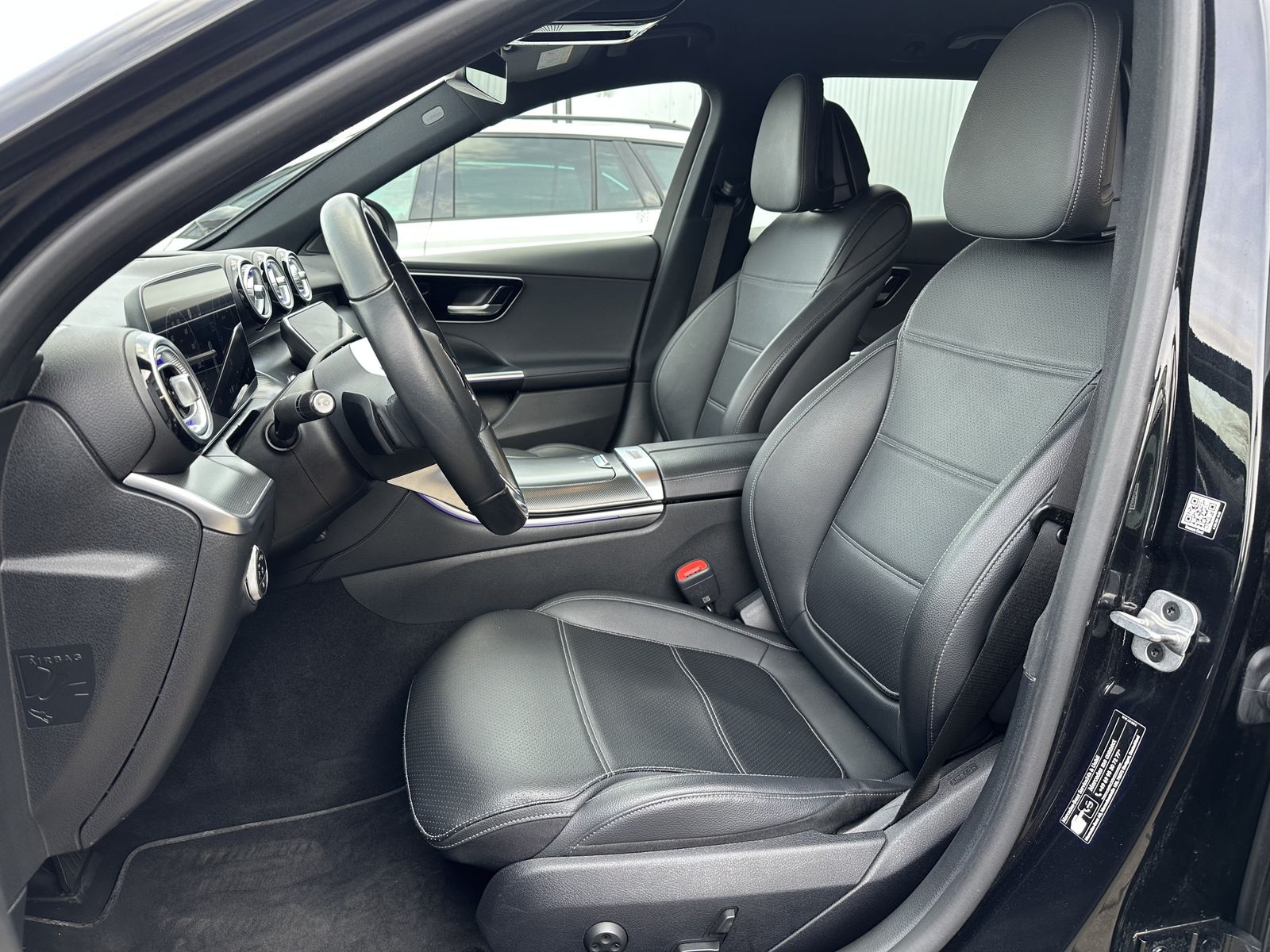 Fahrzeugabbildung Mercedes-Benz C 220d T Avantgarde NAV+LED+KAMERA+AMBIENTE+PARK