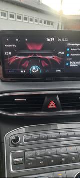 Hyundai SANTA FE 2.2 CRDi Trend 4WD DCT Trend - Hyundai SANTA FE von privat