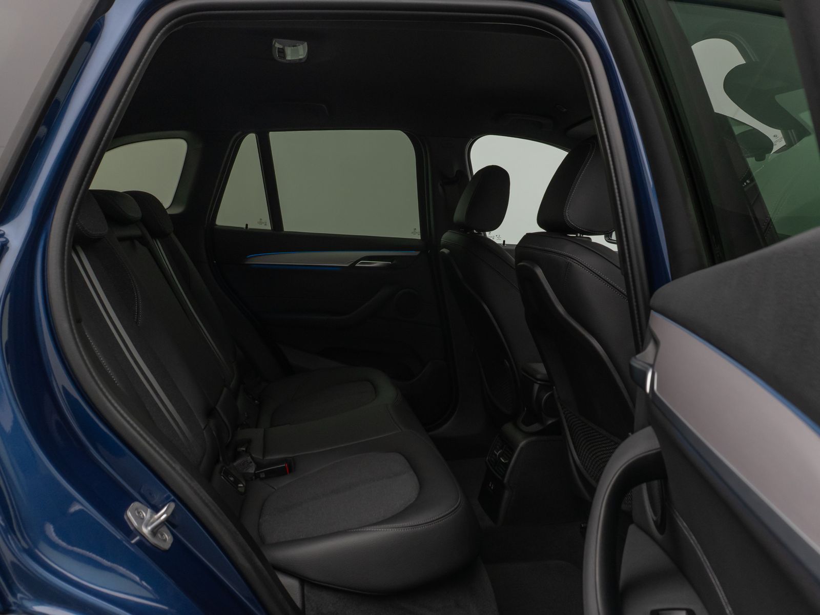 Fahrzeugabbildung BMW X1 xD25e Sport Line Parkassist DAB HiFi Komfort