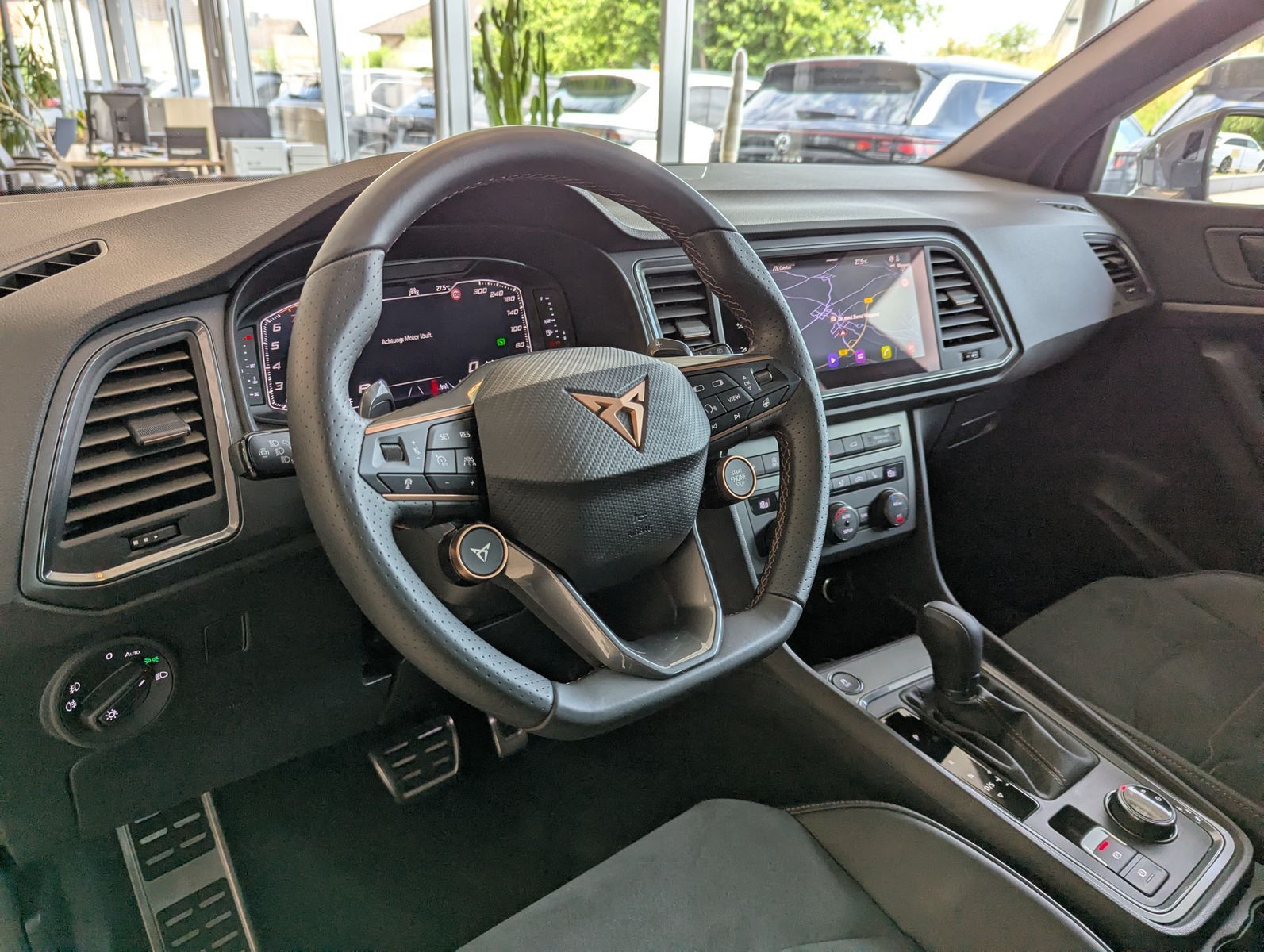 Fahrzeugabbildung CUPRA Ateca 1.5 TSI DSG Business-Plus AHK-Vorb. 19"