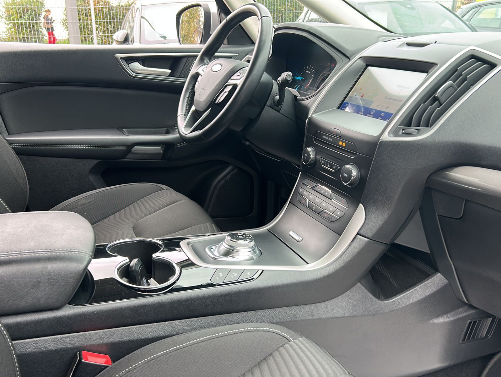 Fahrzeugabbildung Ford S-MAX 2,0 EcoBlue. Aut. TREND