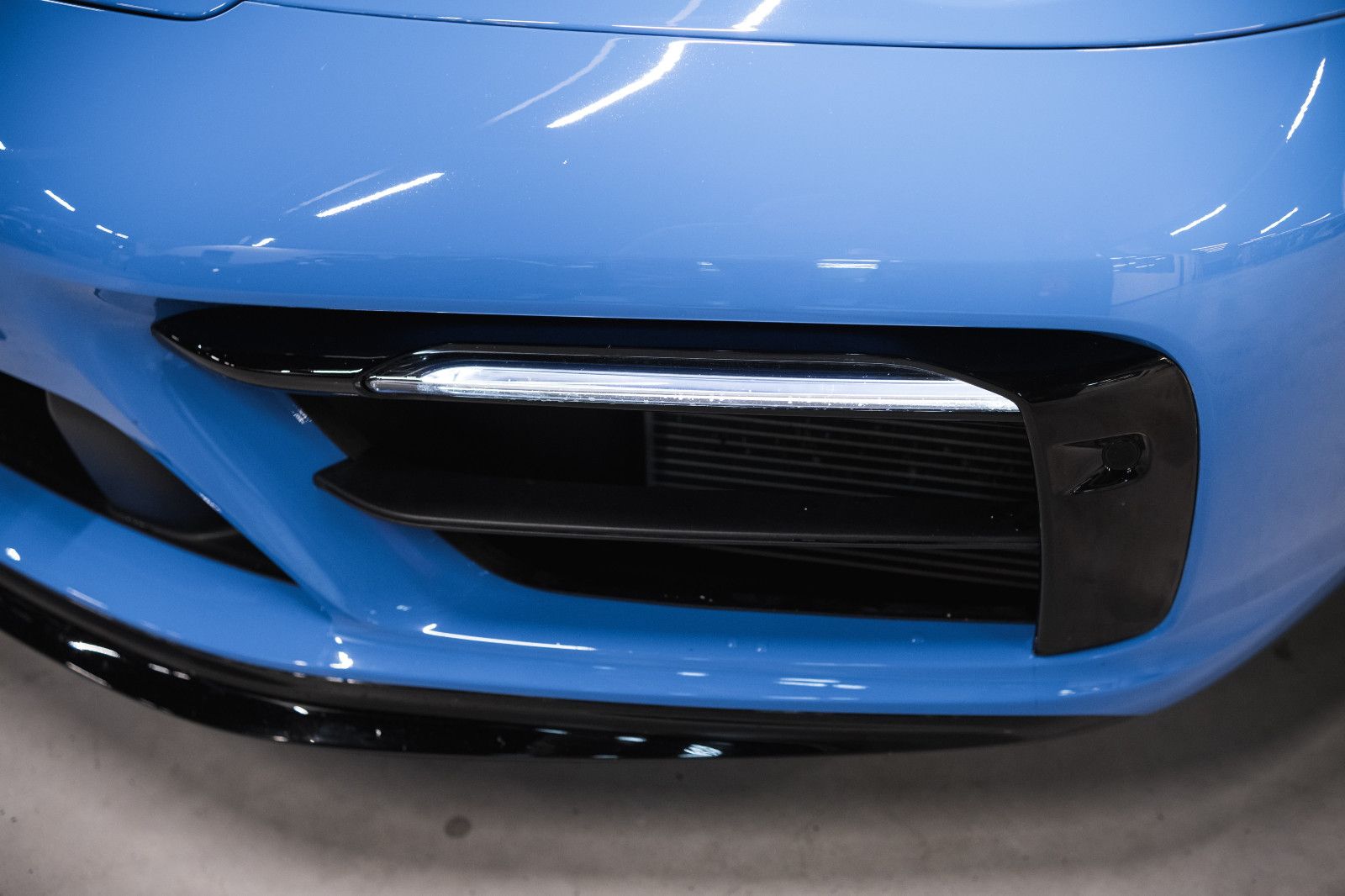 Fahrzeugabbildung Porsche 992/911 Carrera 4 GTS-Lift-BOSE-PDK-Inno Drive