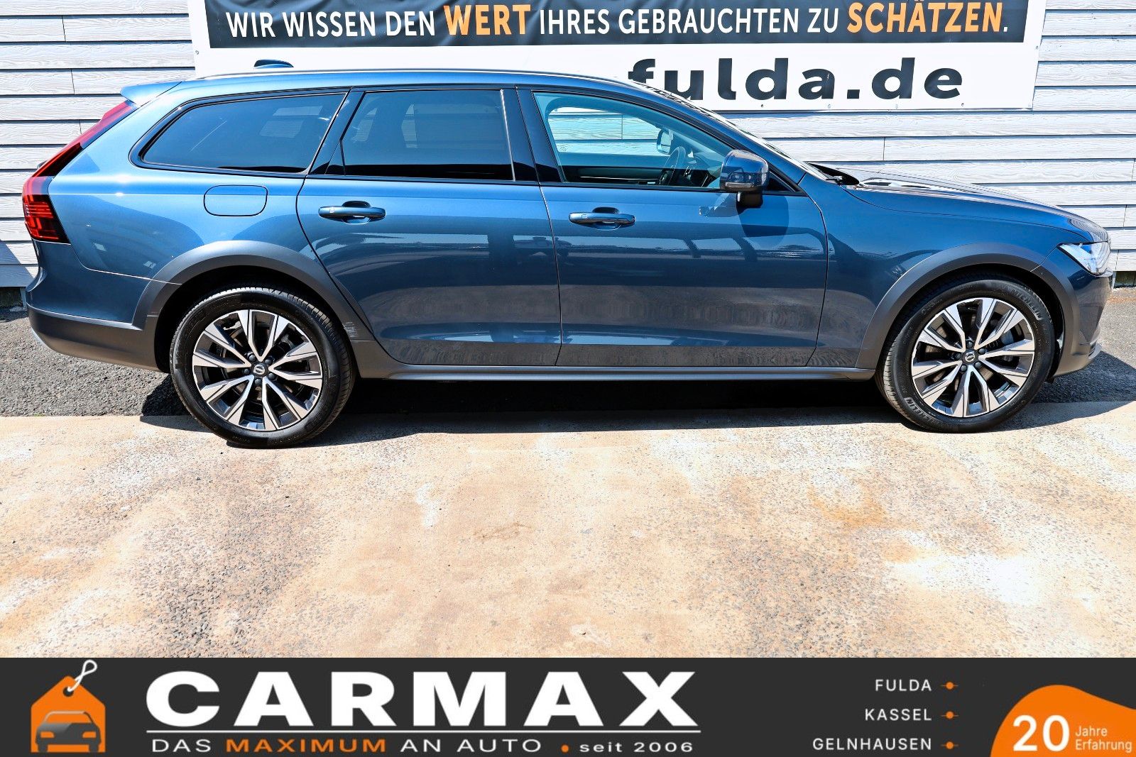 Fahrzeugabbildung Volvo V90 CC Ultimate AWD PanDach,HUD,ACC,Harman/K,AHK