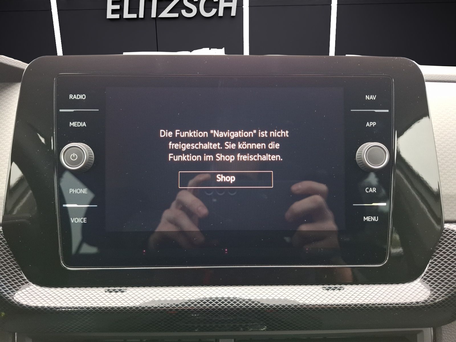 Fahrzeugabbildung Volkswagen T-Cross TSI Life DSG LED CarPlay AID ACC RFK SH