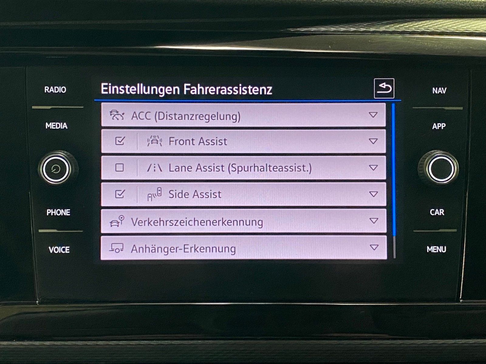 Fahrzeugabbildung Volkswagen T6.1 Multivan Generation Six+ALLRAD+DSG+7 Sitze+
