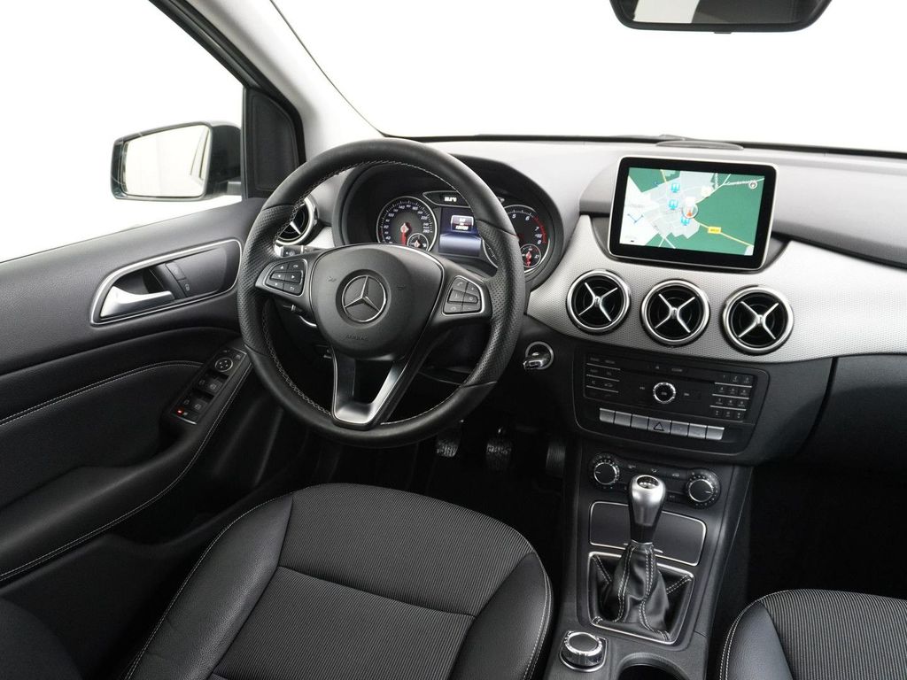 Mercedes-Benz B 180 Ambition Facelift AHK Led navi