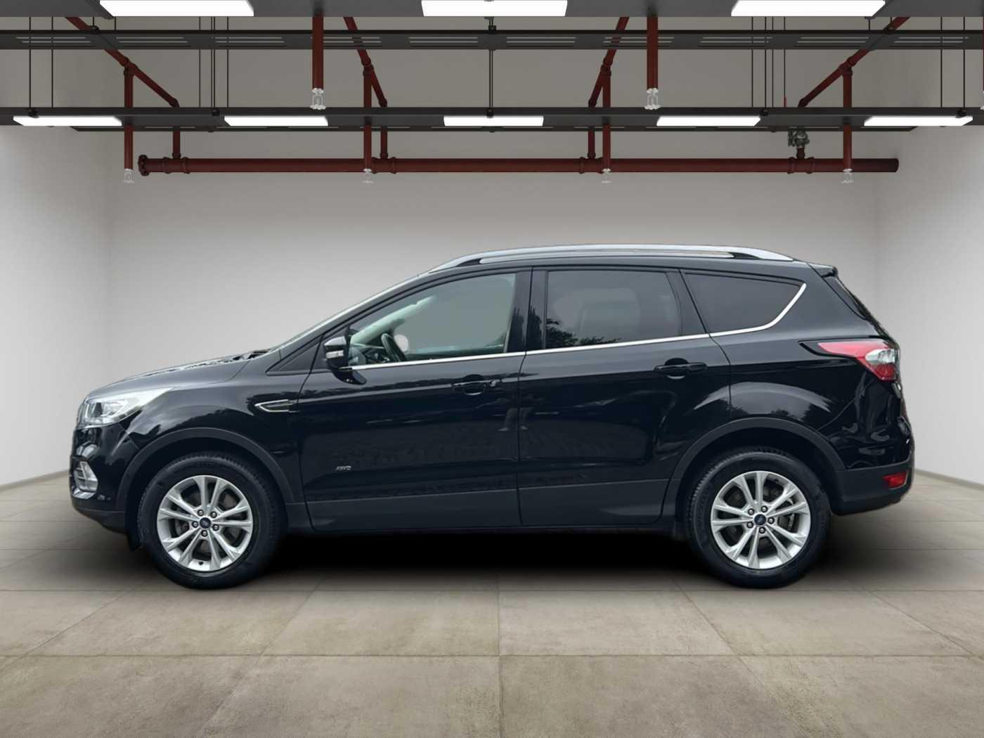 Ford Kuga 1.5 Titanium 4x4 +KAM+NAVI+W-PAKET+
