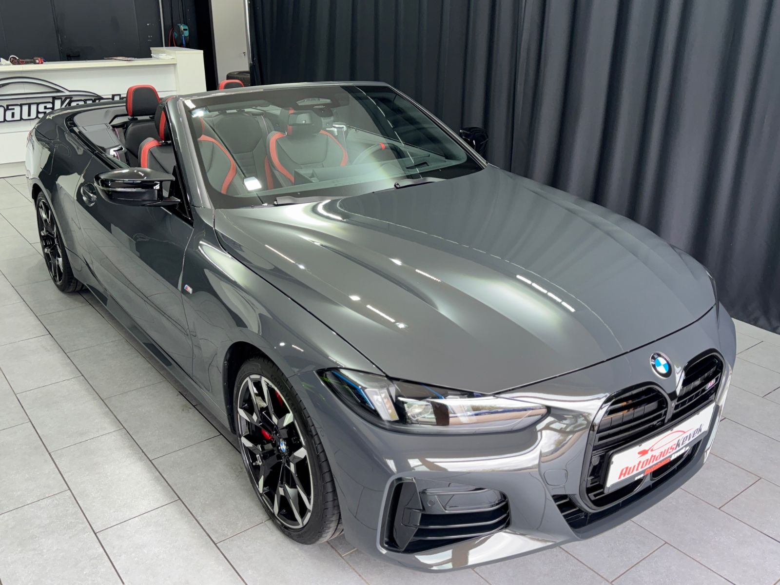 Fahrzeugabbildung BMW M440i Cabrio xDrive|INDIVIDUAL|H&K|LEDER|FACELIF