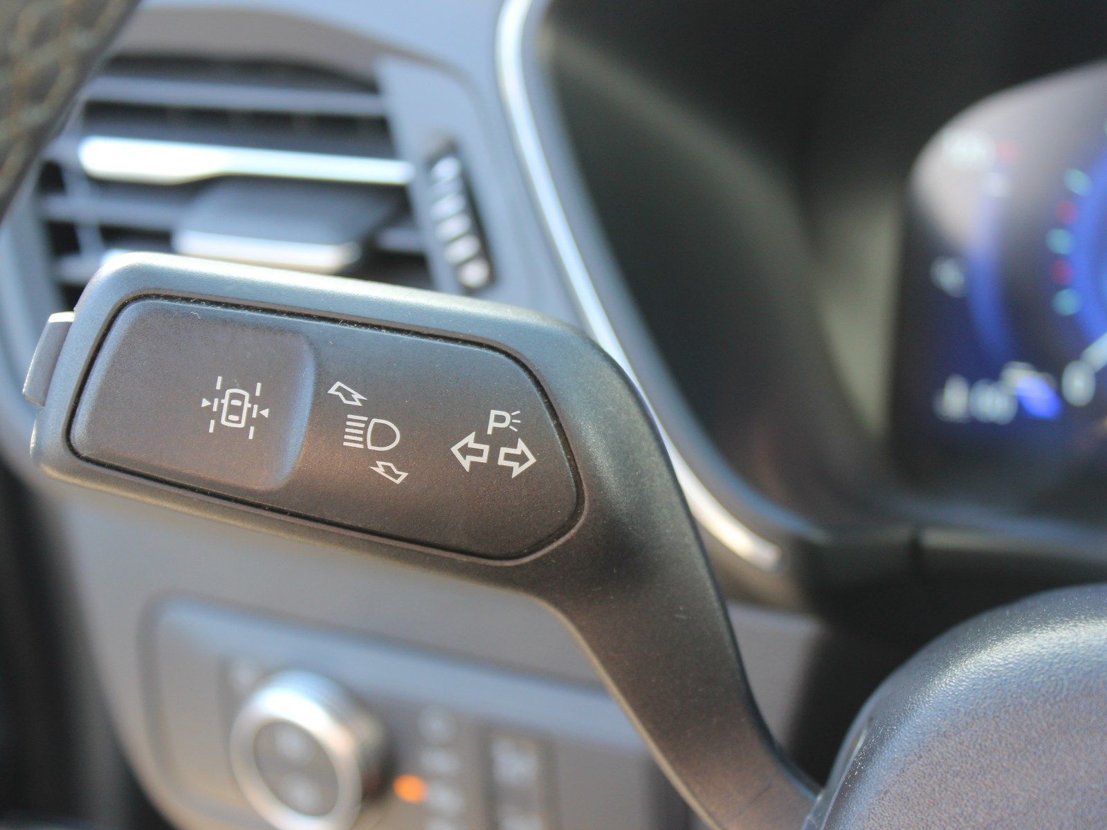 Fahrzeugabbildung Ford Kuga Titanium 1,5 EcoBoost Start/Stopp