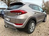 Hyundai Tucson Style 4WD AHK*Kamera*Tempo*Navi*1.Hand - Hyundai TUCSON mit Diesel-Antrieb: Geländewagen, Automatik