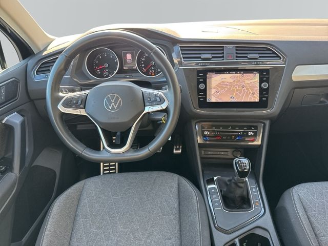 Tiguan 1.5 TSI MOVE LED+NAVI.+AHK+ACC+SIHZ+PDC+L