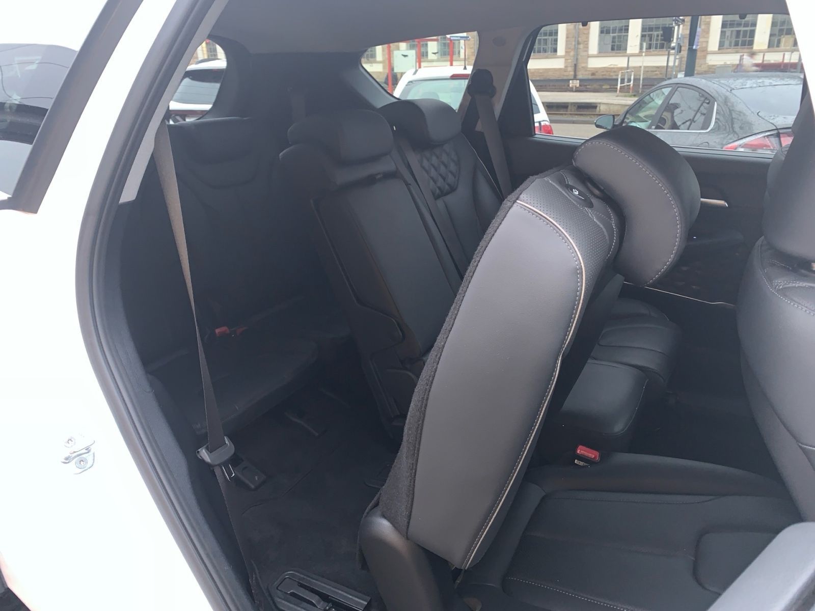 Fahrzeugabbildung Hyundai SANTA FE SEVEN 2.2 CRDi Prime AHK 1Hd