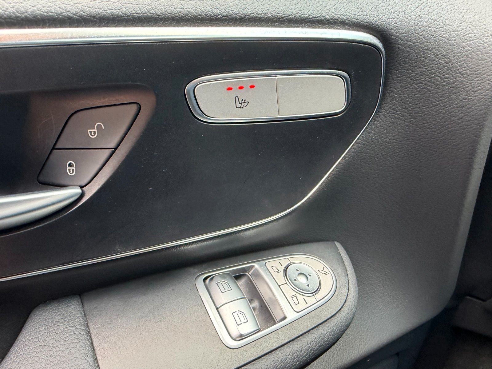 Fahrzeugabbildung Mercedes-Benz V 250 d STYLE LED AHK2,5to DISTRONIC LED