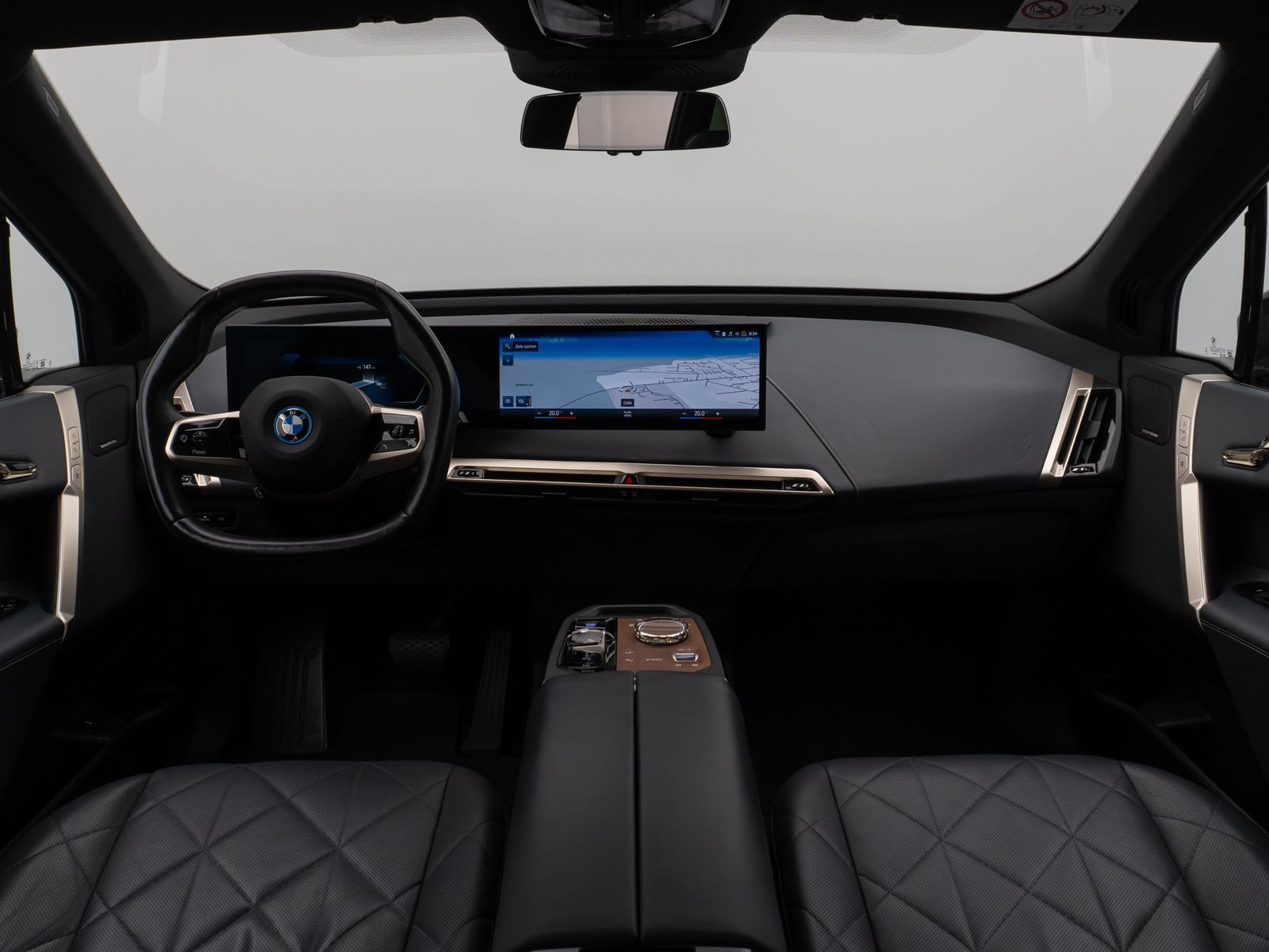 Fahrzeugabbildung BMW iX xD40 Panorama 360°DAB H/K Laser ACC AHK Sport