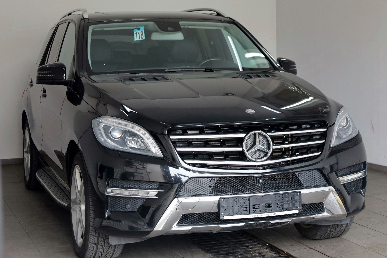 Fahrzeugabbildung Mercedes-Benz ML 350CDI BT AMG Leder,Navi,Xenon,SH,SD,360° Kam