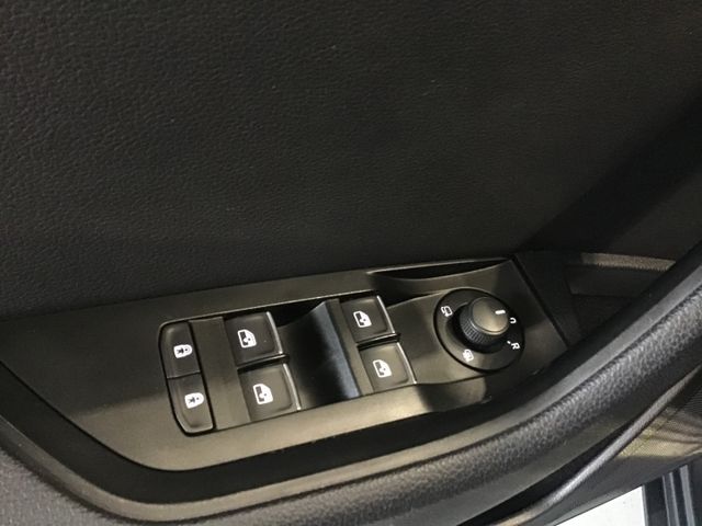 Fahrzeugabbildung Skoda Superb Style 2.0 TDI Combi AHK/Navi/ACC/Xenon