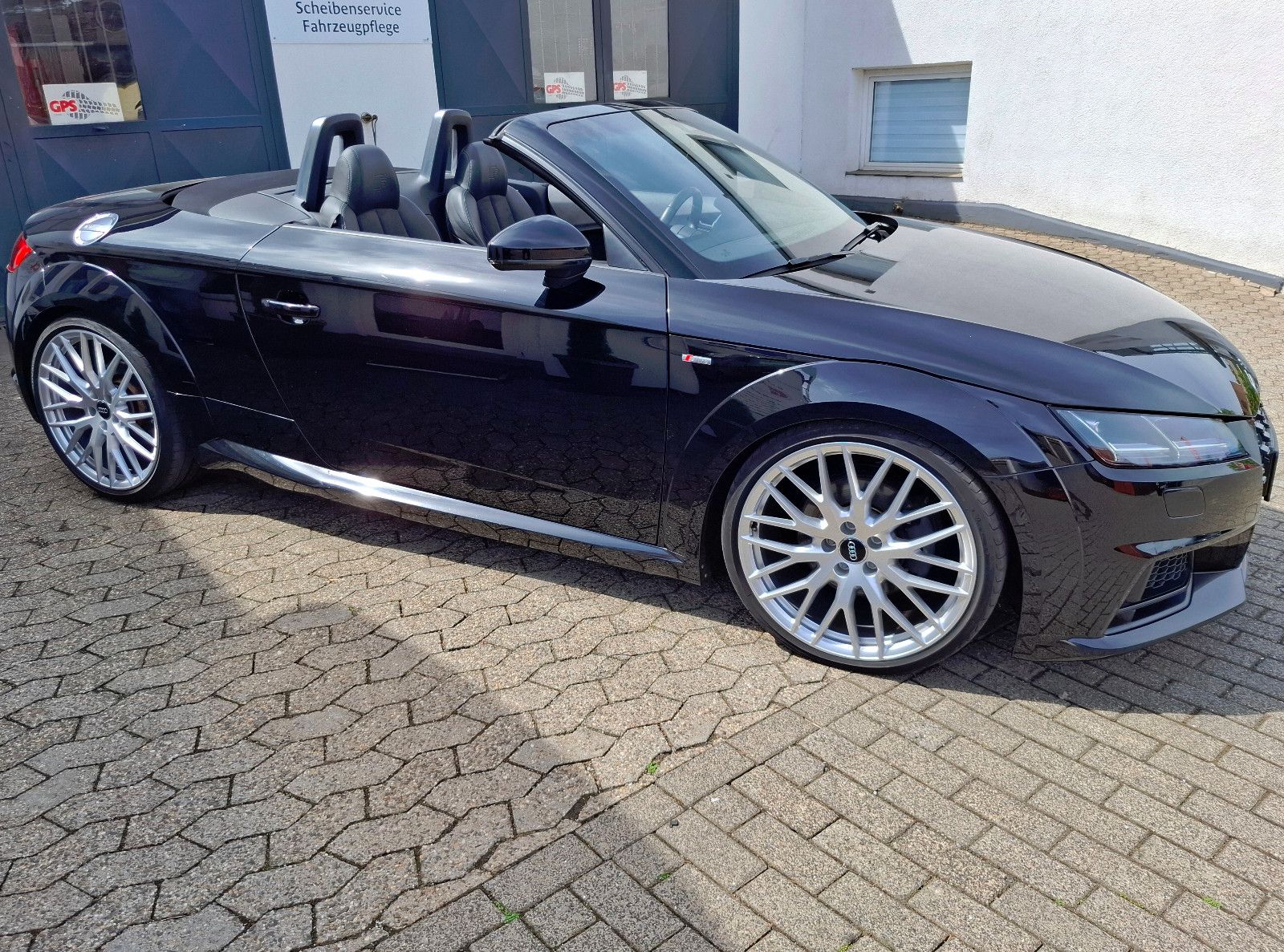 AUDI TT Roadster 2.0 TFSI -