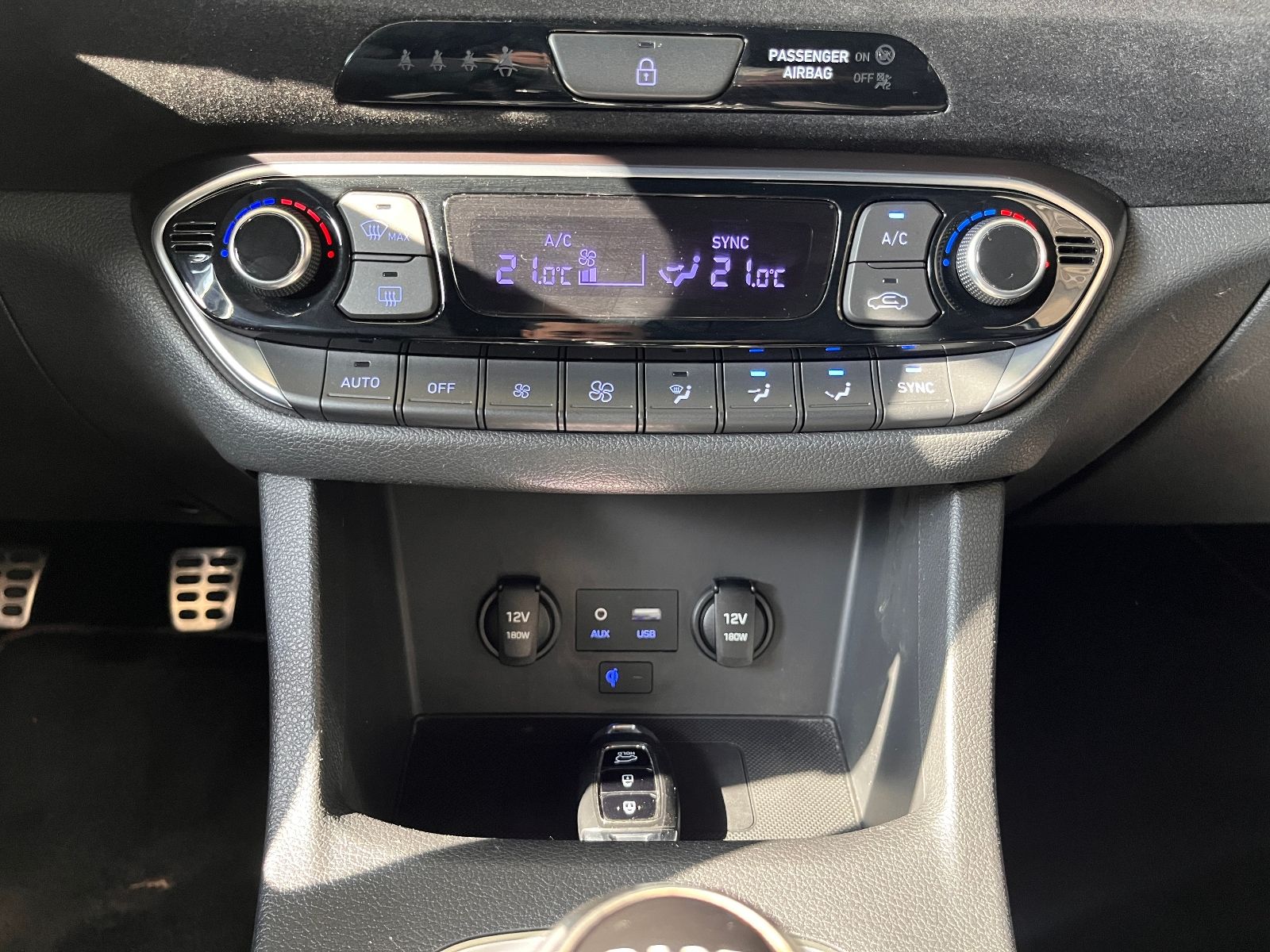 Fahrzeugabbildung Hyundai i30 N Performance 109db PANO LED NAV SHZ ALU