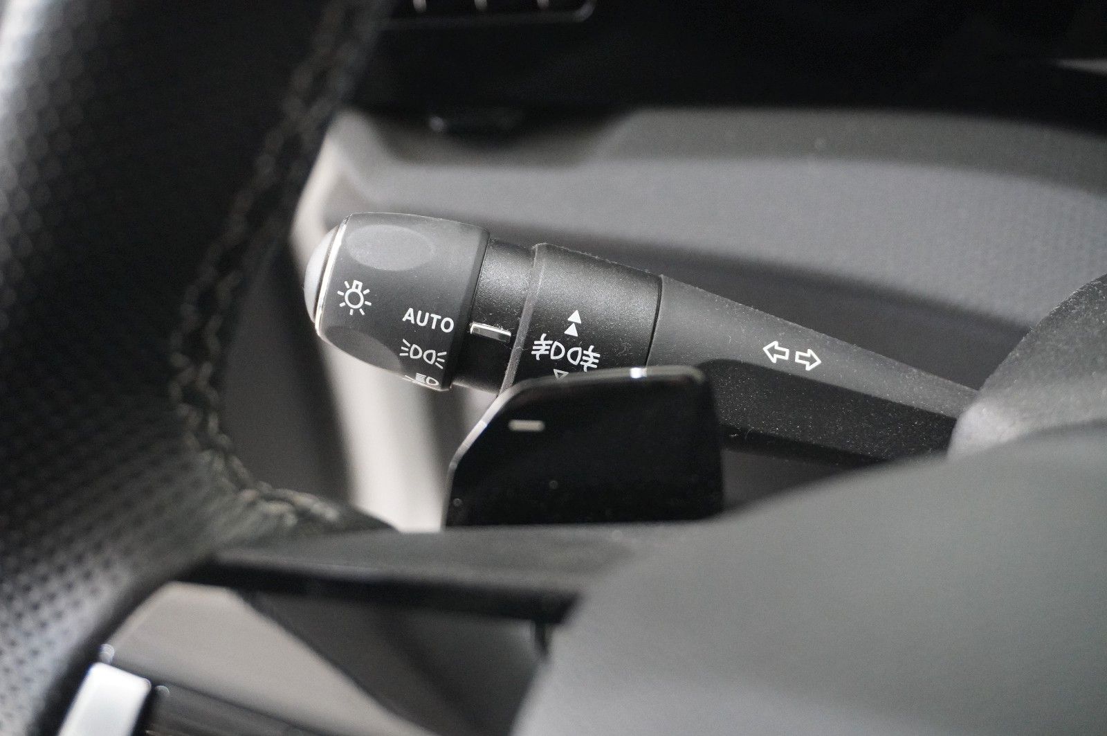 Fahrzeugabbildung Opel Astra L ST 1.5D EDITION NAVI/LED/KAMERA/SHZ/DAB+