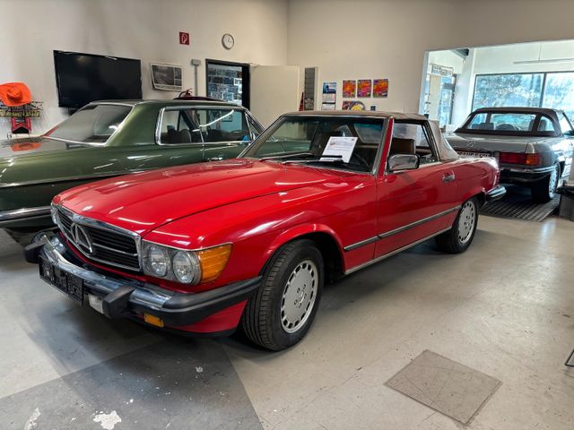 Mercedes-Benz 560 SL Roadster