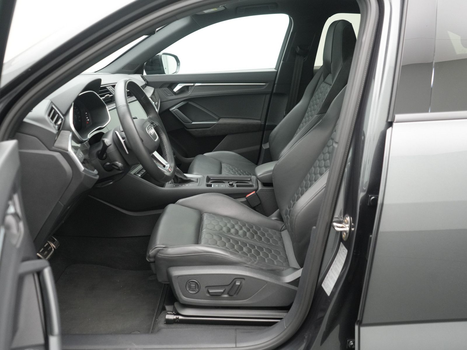 Audi RSQ3 - Bild 23
