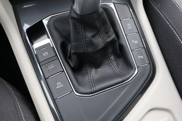 Volkswagen Tiguan 1.5 TSI Elegance MATRIX+HUD+AID+SIDE+KAM