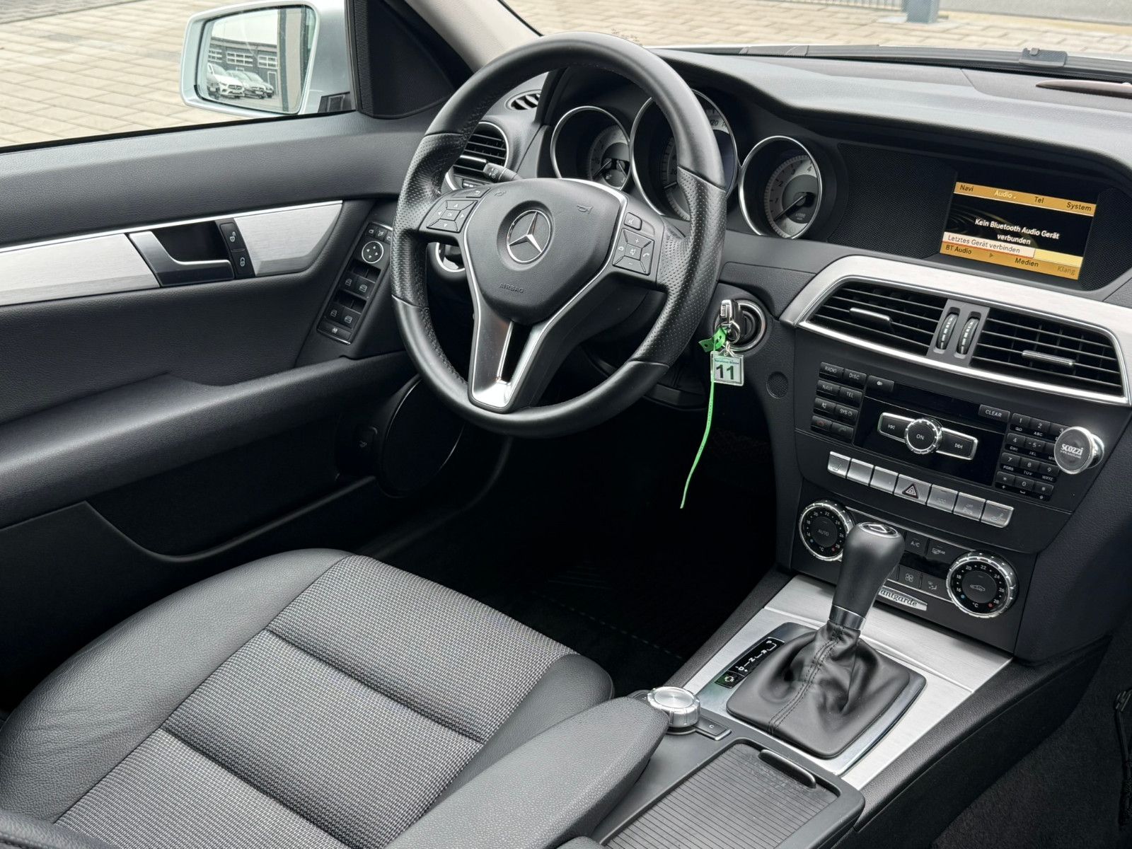 Fahrzeugabbildung Mercedes-Benz C 180 C -Klasse Lim. C 180 CGI BlueEfficiency