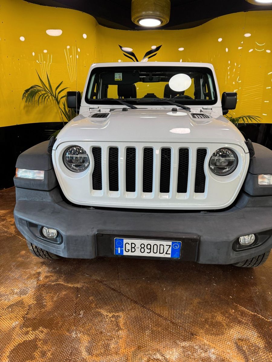 Jeep Wrangler Unlimited 2.2 Mjt II Night Eagle P