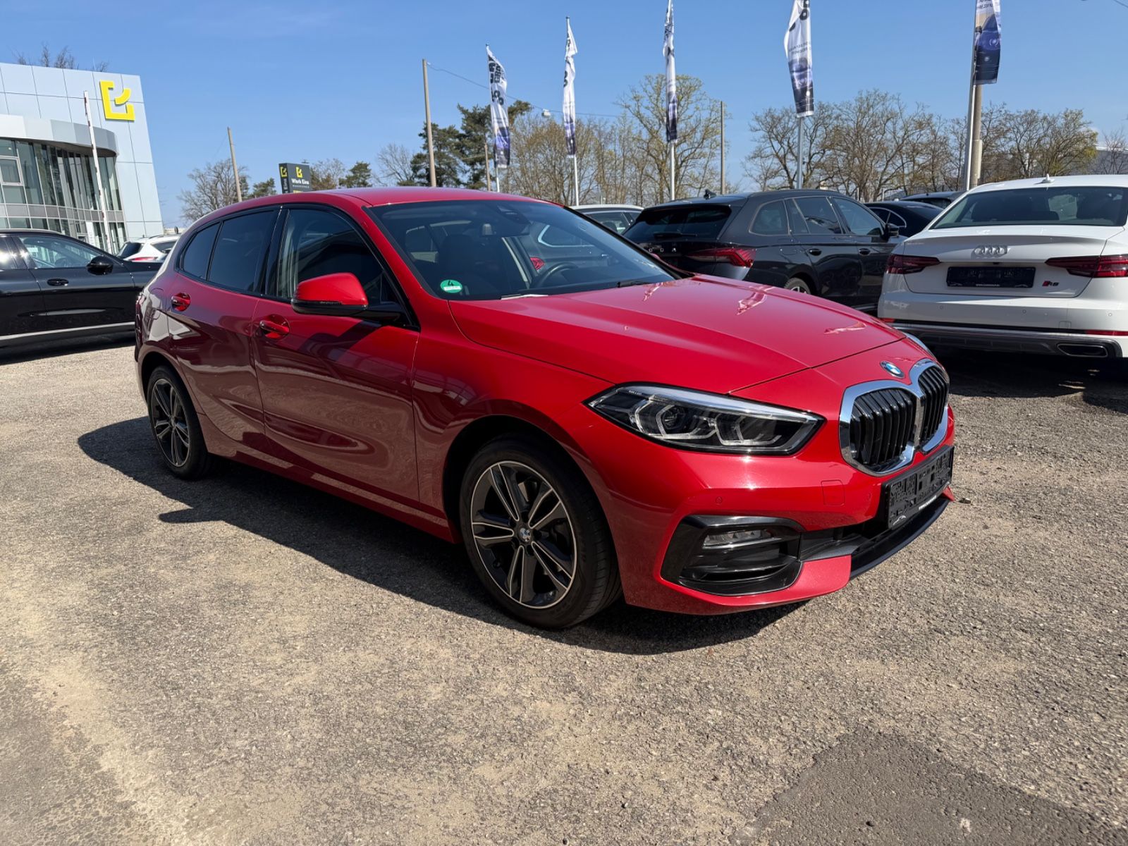 BMW 118 i Sport Line *Navi*LED*