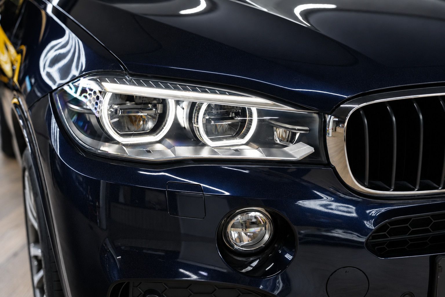 Fahrzeugabbildung BMW X5 xDrive 30d *M-Paket*HUD*Memory*Rückfahrkamera