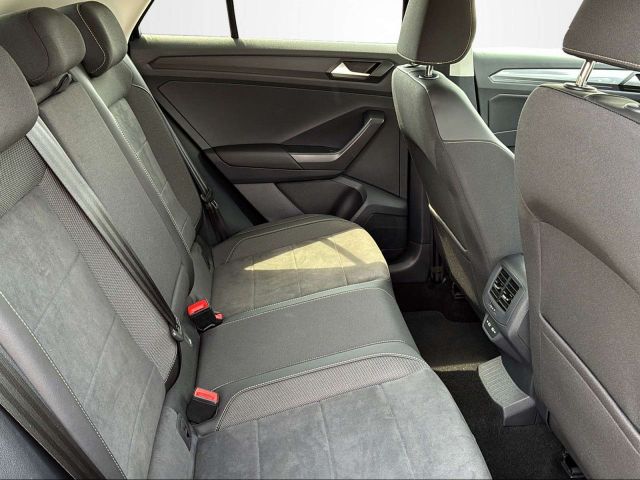 T-ROC 1.5 TSI DSG STYLE IQ.LIGHT+NAVI+DAB+APP