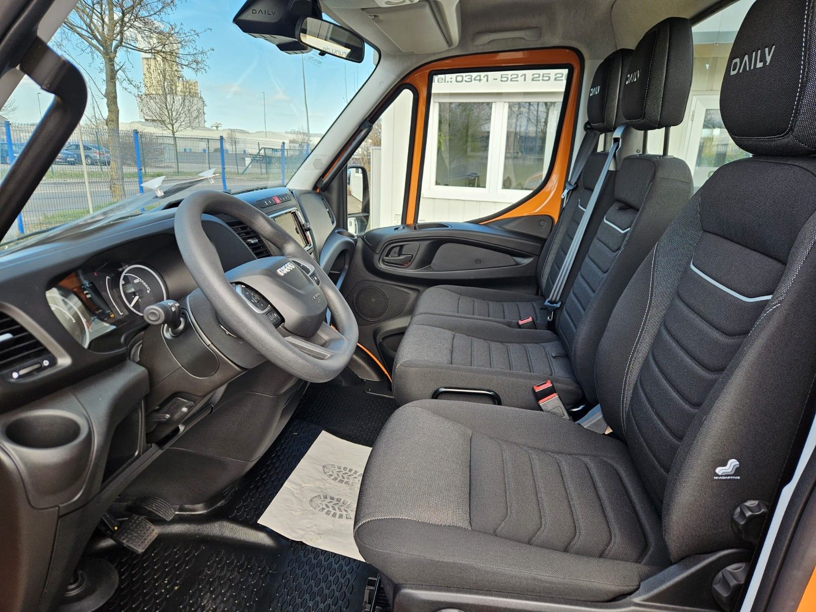 Fahrzeugabbildung Iveco eDaily 35S14E Pritsche