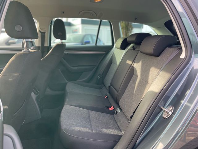 Skoda Octavia Combi Soleil Grau Kamera Automatik