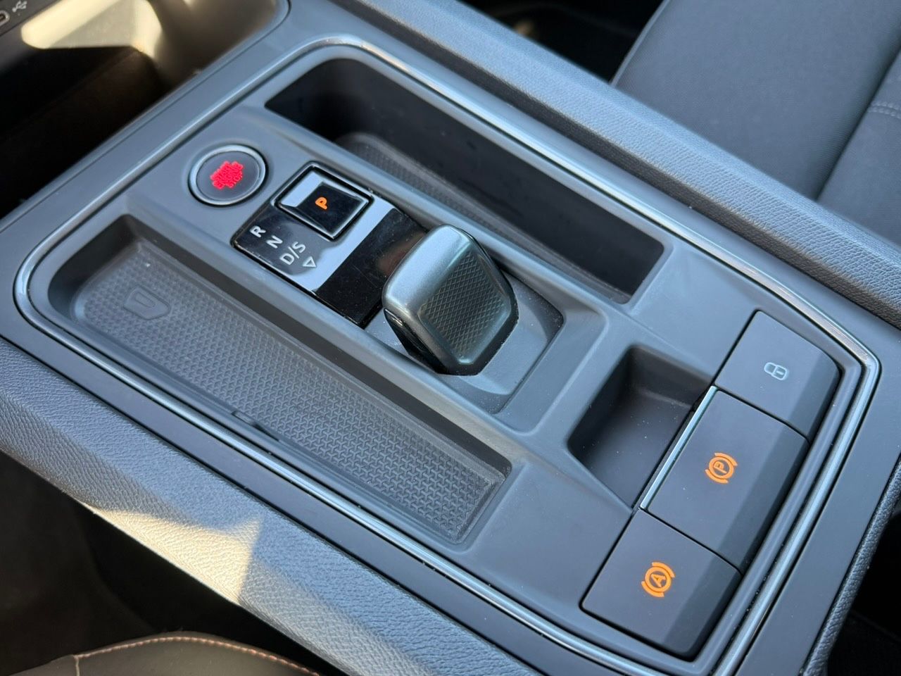 CUPRA Leon Sportstourer VZ AAC SHZ SCHIEBEDACH