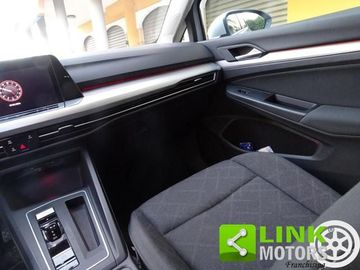 Volkswagen Golf - 11