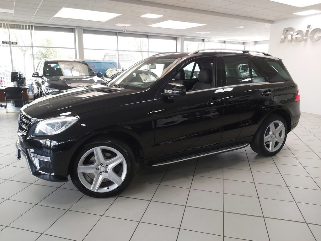 Mercedes-Benz ML 350 CDI AMG DISTR TOTW KAMERA COMAND LEDER