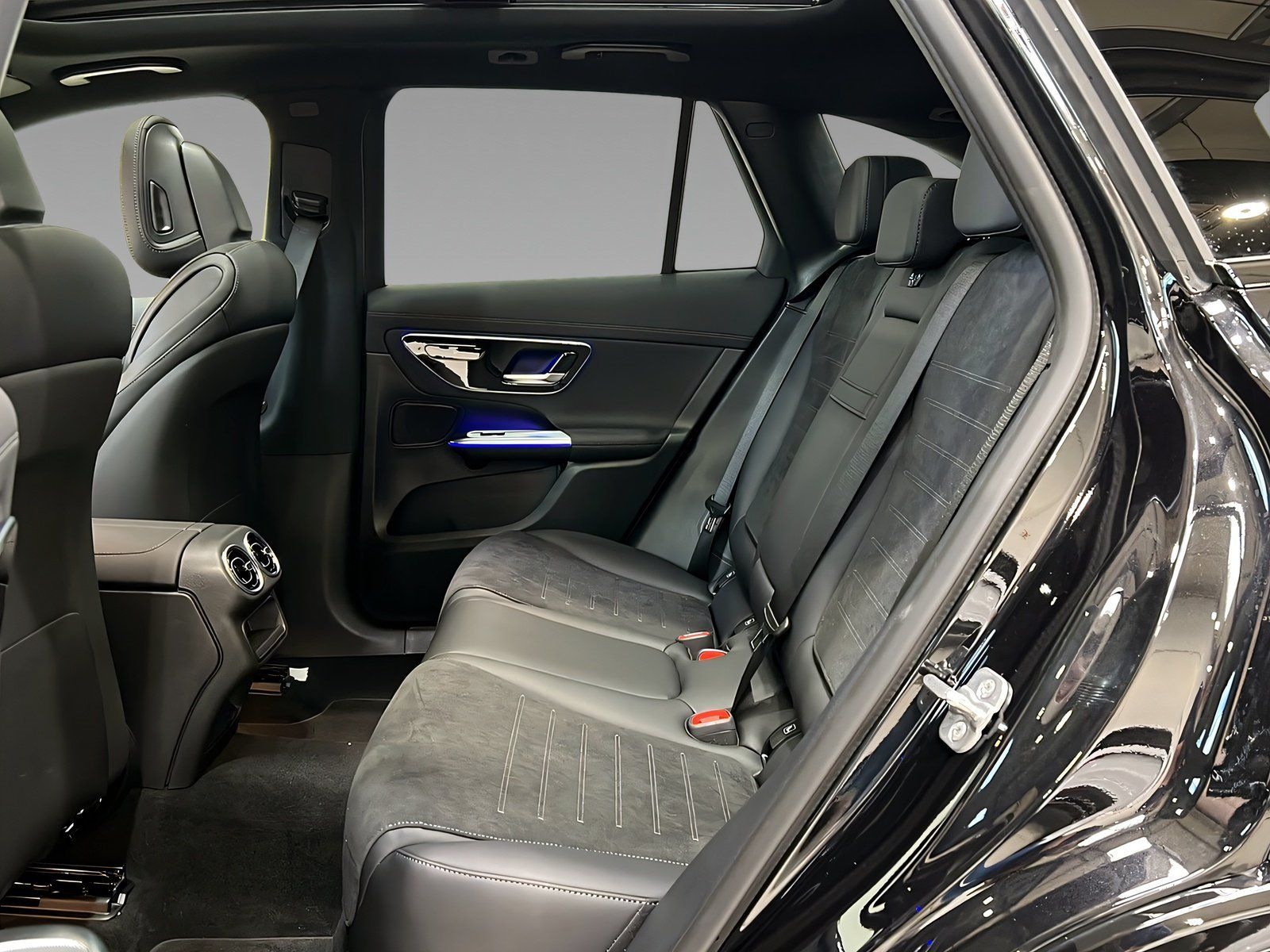 Mercedes-Benz GLC 300 de 4M AMG+NIGHT+Memo+Pano+LrHz+AHK+360° foto 9