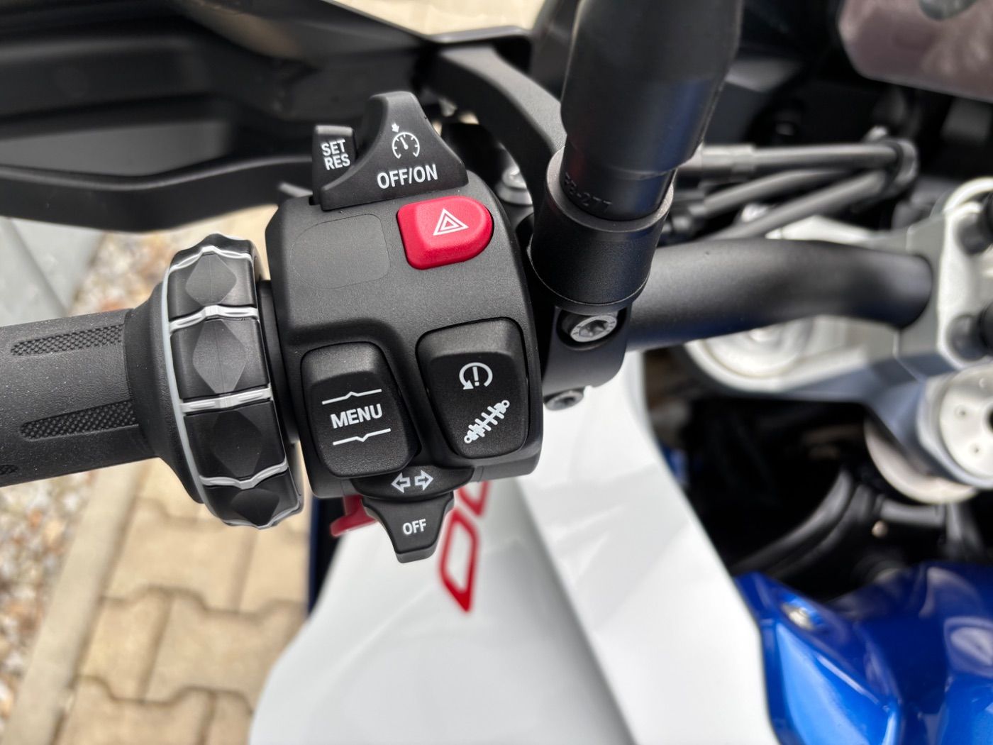 Fahrzeugabbildung BMW F 900 XR Sport 2 Pakete