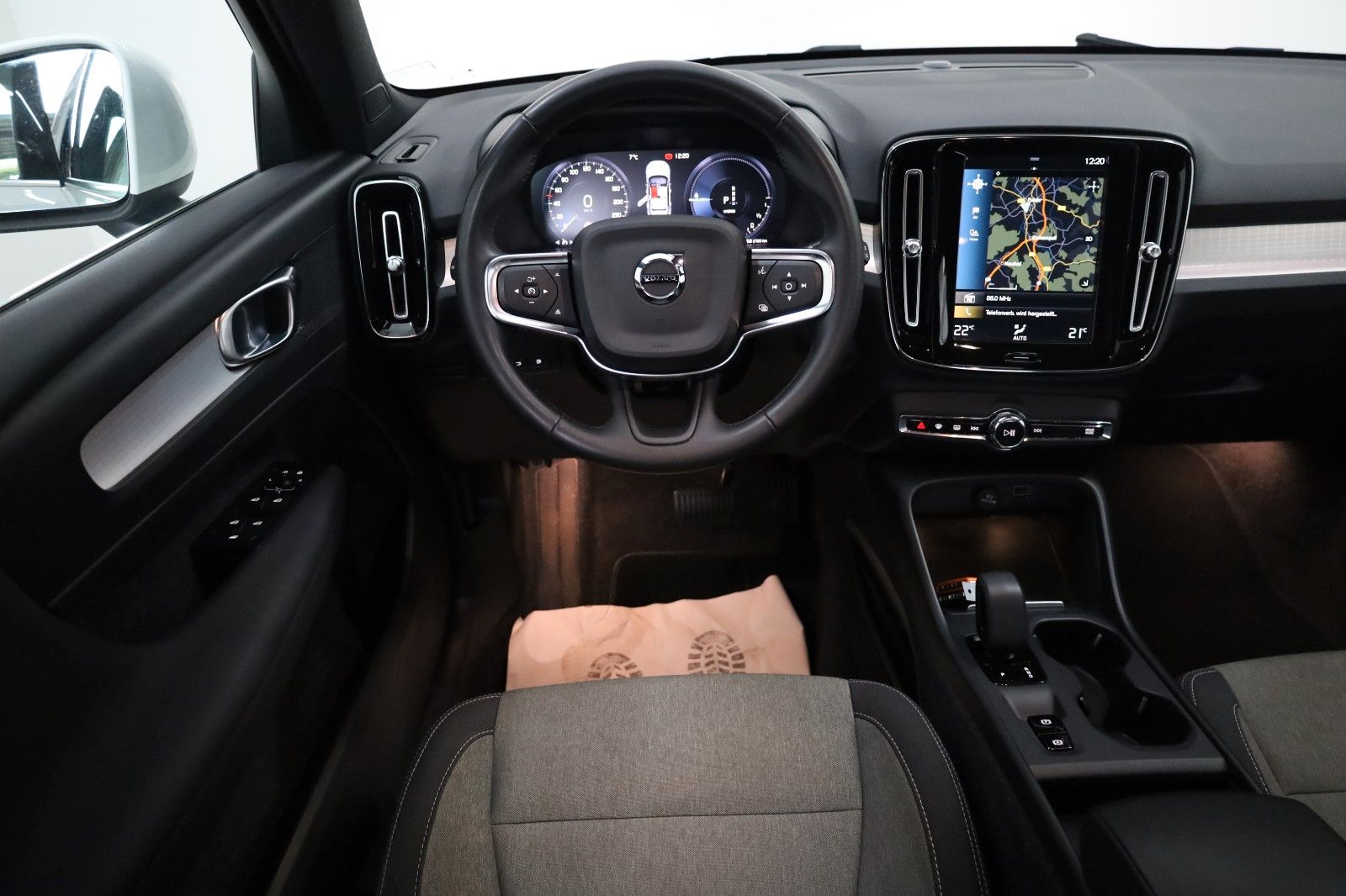 Fahrzeugabbildung Volvo XC40 T4, Inscription,Navi,LED,DAB,Carplay