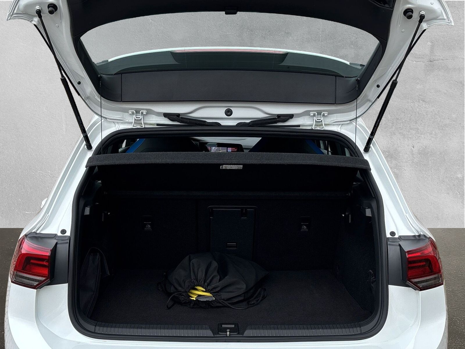 Fahrzeugabbildung Volkswagen Golf GTE 1.4 eHybrid DSG App-Connect