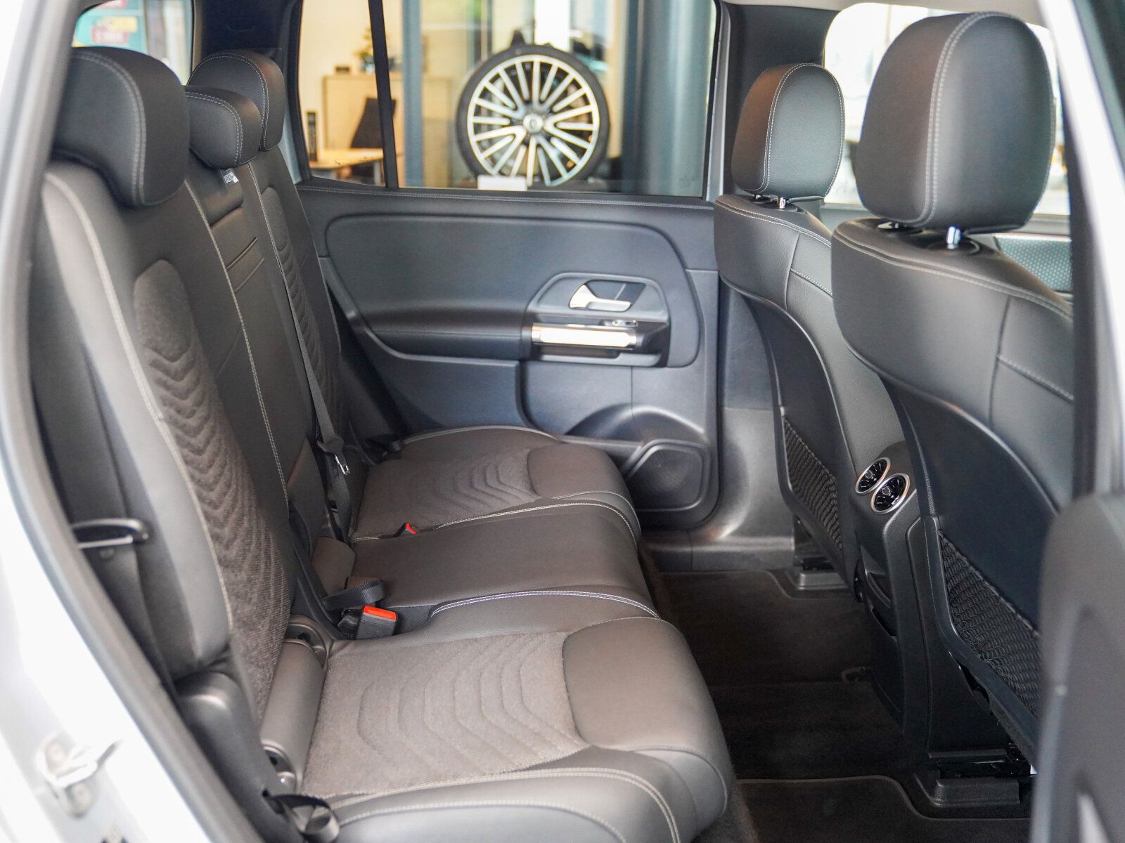 Mercedes-Benz EQB 300 4M Progressive DISTRONIC Lenkradheizung foto 12
