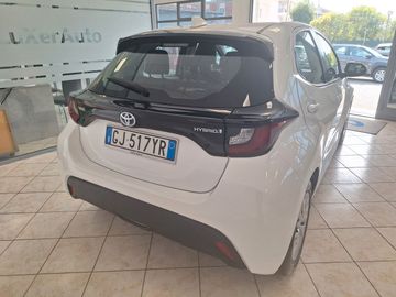 Toyota Yaris - 4