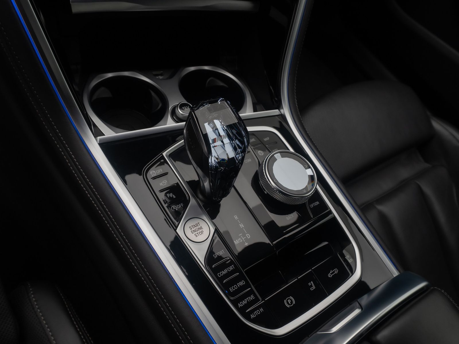 Fahrzeugabbildung BMW M850i xD Cabrio Individual SoftCl 360° Laser 20"