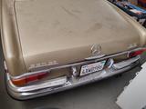 Mercedes-Benz 280 SE 3.5 COUPE with factory sunroof (U.S.) - Mercedes-Benz 280: Coupe, 3.5