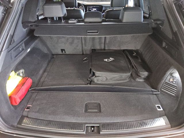 Touareg R 3.0TSI AHK Luft Pano Matrrix