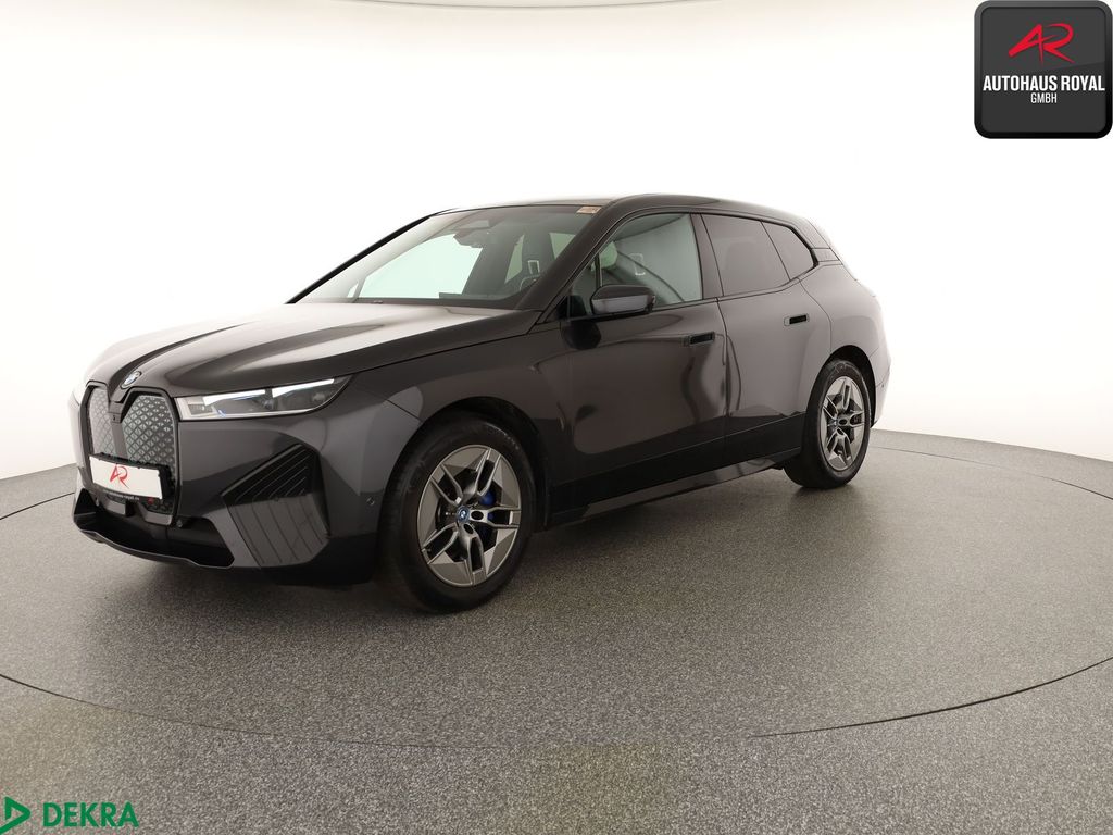 BMW iX