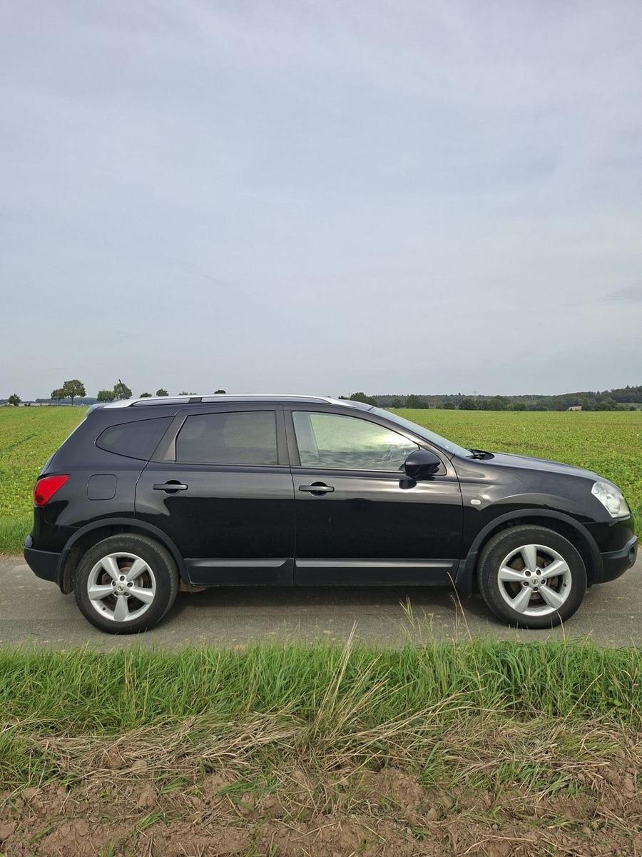 Nissan Qashqai+2